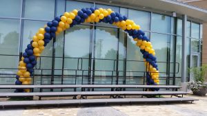 balloon arches